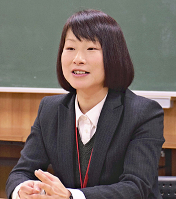「地元を活気づける企画を手掛けていきたい」と話す瀬下さん