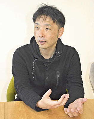 <strong>よしだ・てるゆき</strong>　１９６９年、福岡県生まれ。９３年にＮＨＫ入局。主な演出作品にコント番組「サラリーマンＮＥＯ」シリーズ、「となりのシムラ」、連続テレビ小説「あまちゃん」など。人気シリーズの映画「探偵はＢＡＲにいる３」で監督を務めた。現在は制作局エグゼクティブ・ディレクター。