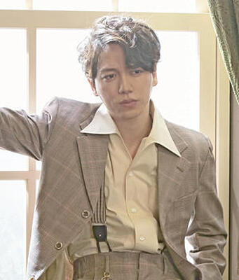 「プリンス佐藤久志」役の山崎育三郎さん