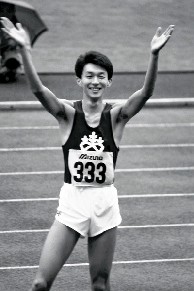 自分に合う練習環境を求めて入学した筑波大。村木先生と出会い、４年の時には２度、日本記録を樹立できた