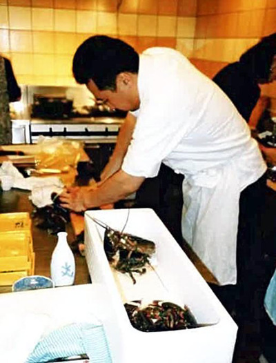 熊谷の下、一人前の料理人になるため腕を磨いていた頃の私。念願の魚料理を専門に任されるには２年を要した。チャンスをつかむため常に行動した