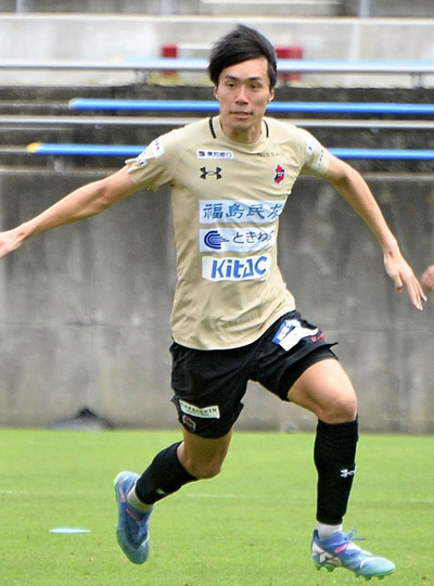 「練習の強度や意識の高さが全然違う」と話すＦＷ田中選手
