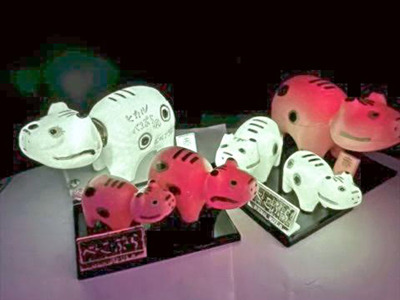 緑と赤色に光るべこぷらの第３弾商品