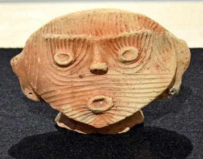 黥面土偶の頭部