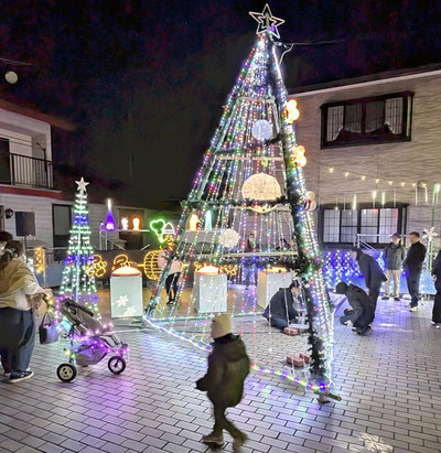 ポケットパークに設置されたイルミネーション