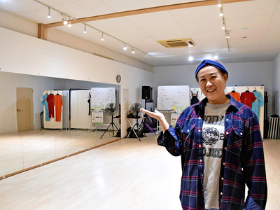 南相馬市鹿島区に構えたスタジオに立つ私。東京にいた時よりも自分らしく過ごしている気がする