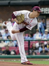 　ソフトバンク戦に先発し、８回途中無失点で２勝目を挙げた楽天・藤井＝楽天モバイルパーク