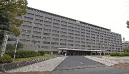 　福岡県庁
