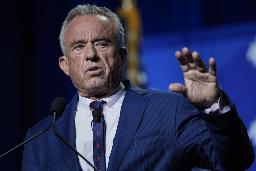 　ケネディ米厚生長官＝４月、テネシー州（ＡＰ＝共同）