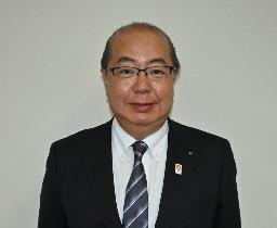　新田八朗氏