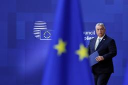 　ＥＵ首脳会議に臨むハンガリーのオルバン首相＝２６日、ブリュッセル（ＡＰ＝共同）