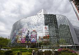 　テレビ朝日の本社社屋＝東京都港区