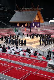 　大相撲名古屋場所の土俵祭りが営まれたＩＧアリーナ＝１２日、名古屋市