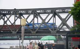 　北朝鮮から中国遼寧省丹東に到着した貨物列車＝６日（共同）