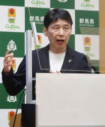 　記者会見で３選を目指し立候補すると表明した山本一太群馬県知事＝３１日午後、群馬県庁