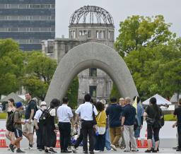 　広島市中区の平和記念公園。米軍による原爆投下から６日で８０年となる＝４日午後