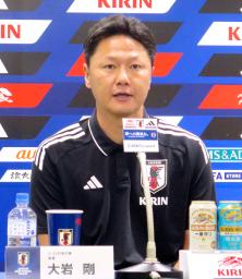 　記者会見するＵ―２２日本代表の大岩監督＝２９日、東京都文京区