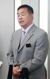 　臨時の防災会議を終え、記者の質問に答える石川県の馳浩知事＝４日、石川県庁