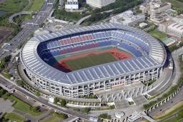 日産スタジアム=2024年7月、横浜市港北区(共同通信社ヘリから)