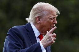 トランプ米大統領=11日、ワシントン(ロイター=共同)