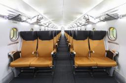　リニア試験車両の新型式「Ｍ１０」の車内（ＪＲ東海提供）