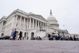 　米連邦議会の議事堂＝９月３０日、ワシントン（ＡＰ＝共同）