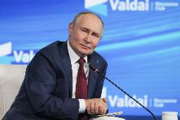 　２日、ロシア南部ソチで開催された「ワルダイ会議」に参加したプーチン大統領（タス＝共同）