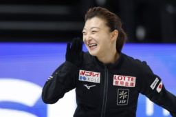 　公式練習に臨む坂本花織＝ＩＧアリーナ