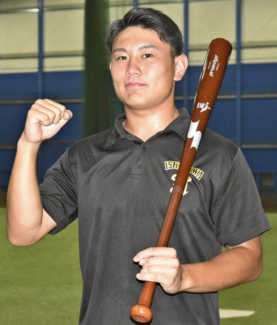 「世界相手に得意の打撃をアピールしたい」と意気込む大栄＝２３日、学法石川高