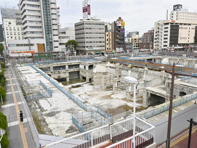 開業へ一定の道筋が付いたＪＲ福島駅東口の再開発事業。市民から一日も早い完成を望む声が上がる