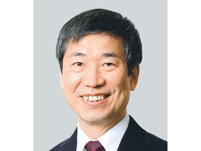 星薬科大学長の牛島俊和氏