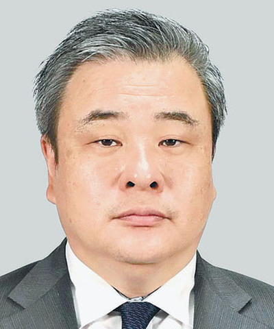 鈴木智氏
