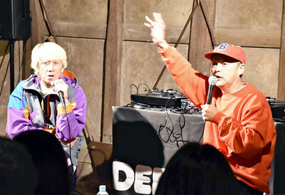 会場を沸かせたBIKKEさん(左)とBoseさん