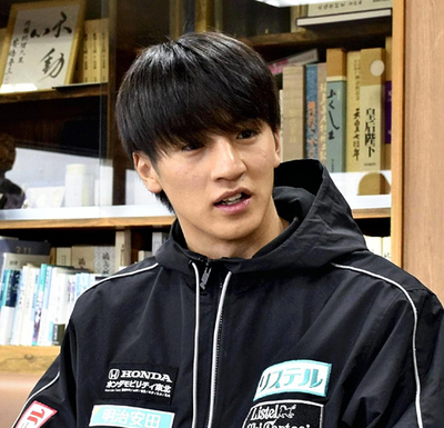 意気込みを語る西沢