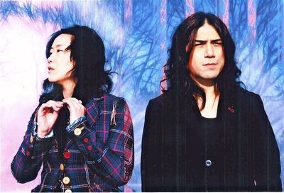 夫（右）と組んだ音楽ユニット「Ｔａｊａ」。夫はレコーディングスタジオで録音する仕事をしており、私の音楽を格好良くアレンジしてくれた。互いに相手の才能を生かす翼となった