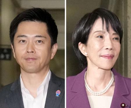 　自民党の高市総裁（右）と日本維新の会の吉村代表。自民と維新は連立政権樹立で事実上合意した＝１５日、国会